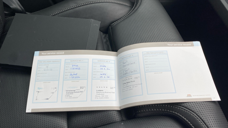 Volvo Xc60 2.0 B5P Inscription 5dr AWD Geartronic Petrol Estate